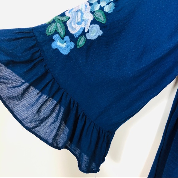 Vintage America Blues Embroidered Peasant Top - Picture 3 of 6